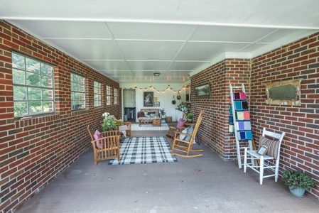 Gallimore Pond and House for Sale in Floyd VA - image 41