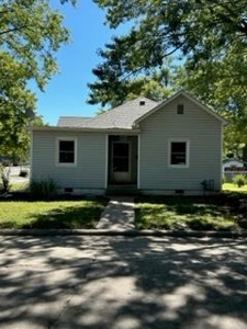 Home For Sale In Chanute, KS - image 1