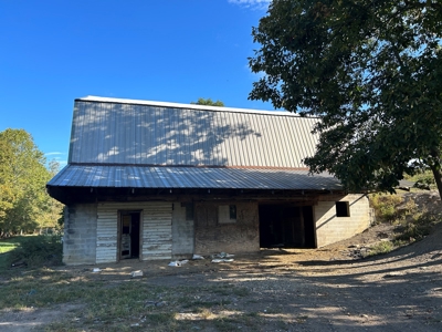 45+/- Ac. Farm - Amish Home - Workshop - Barns - Liberty, Ky - image 32
