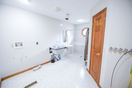 🏡 Bloomington, Indiana Home For Sale | Bid Now! - image 23