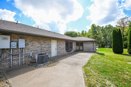 🏡 Bloomington, Indiana Home For Sale | Bid Now! - image 31