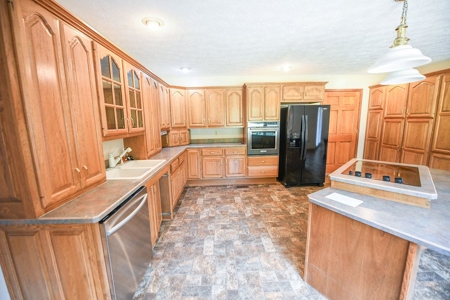 🏡 Bloomington, Indiana Home For Sale | Bid Now! - image 9