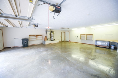 🏡 Bloomington, Indiana Home For Sale | Bid Now! - image 25