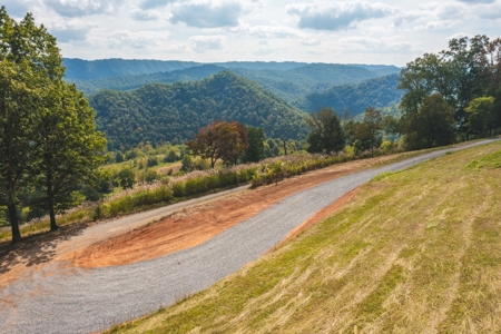 261 Acres Unrestricted Bliss on the Clinch River Auction TN - image 20