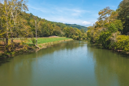 261 Acres Unrestricted Bliss on the Clinch River Auction TN - image 41