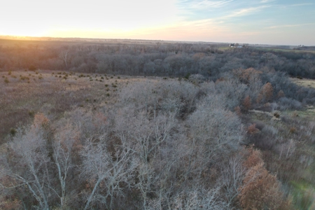 Monroe County Iowa Compact Whitetail Farm - image 42