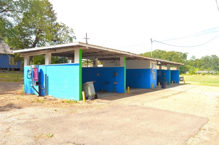 4 Bay Self Serve Car Wash For Sale - image 2