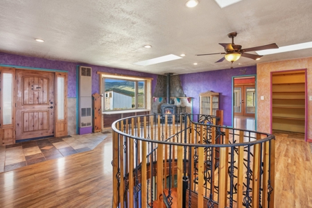 Santa-Fe Mountain Oasis An Equestrian Paradise - image 10
