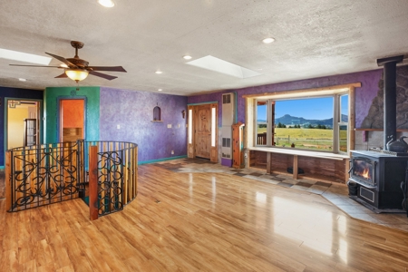 Santa-Fe Mountain Oasis An Equestrian Paradise - image 9