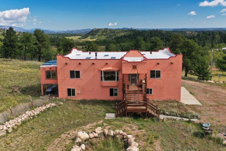 Santa-Fe Mountain Oasis An Equestrian Paradise - image 7