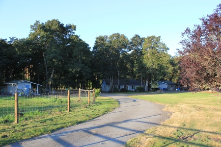 Discover Your Dream Home in Grand Mound, WA on 4.79 Acres! - image 32