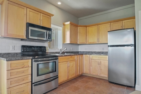 Secluded Luxury Home & Land Close to West Plains Missouri - image 37