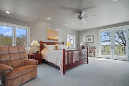 Secluded Luxury Home & Land Close to West Plains Missouri - image 21