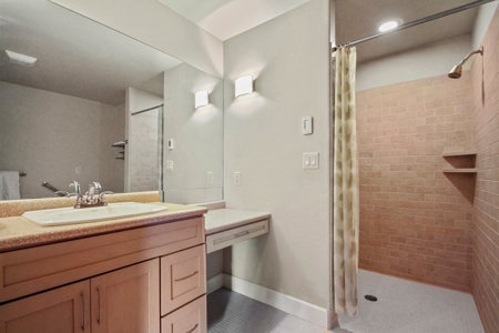 Secluded Luxury Home & Land Close to West Plains Missouri - image 39