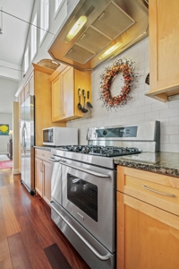 Secluded Luxury Home & Land Close to West Plains Missouri - image 13