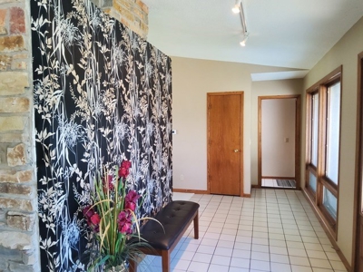 Rock River Executive Home in Gregden Shores - image 14