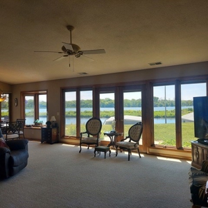 Rock River Executive Home in Gregden Shores - image 17
