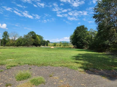 Little Eagle Creek Acreage with Utilities – Creek Frontage - image 10