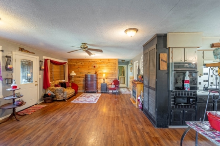 Country Home on 5+/- Acres in Ripley County, Missouri - image 9