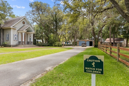 Home For Sale By Steinhatchee River For Only $299,000.00!!! - image 32
