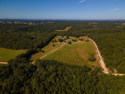 Country Home and 17.5 Acres in Salem, Arkansas - image 35
