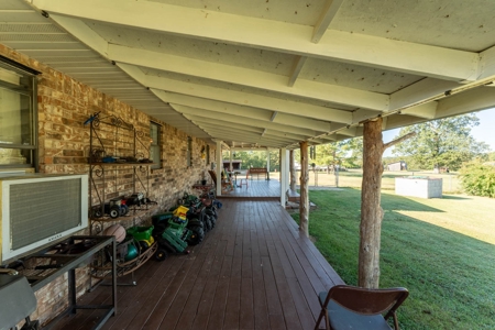 Country Home and 17.5 Acres in Salem, Arkansas - image 9