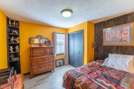 Country Home and 17.5 Acres in Salem, Arkansas - image 14