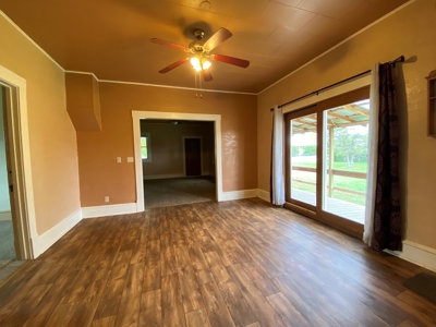 Craftsman with character in a beautiful small quiet MT town! - image 10