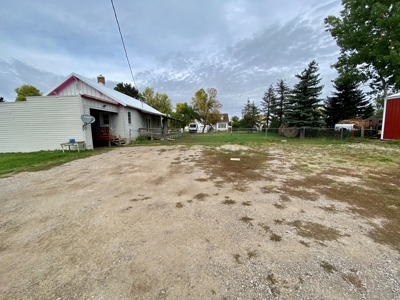 Craftsman with character in a beautiful small quiet MT town! - image 4