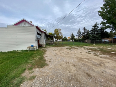 Craftsman with character in a beautiful small quiet MT town! - image 5