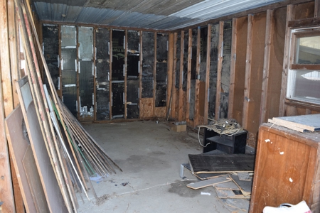2 Bed, 1 Bath Country Home - image 29