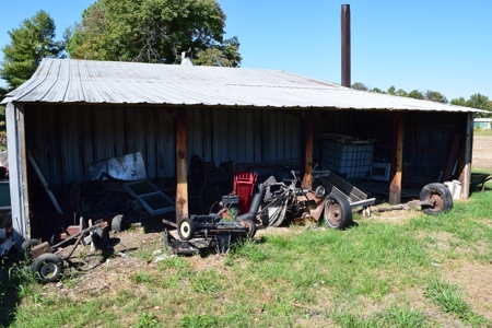 2 Bed, 1 Bath Country Home - image 32
