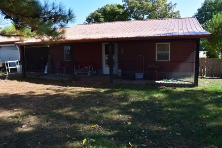 2 Bed, 1 Bath Country Home - image 2