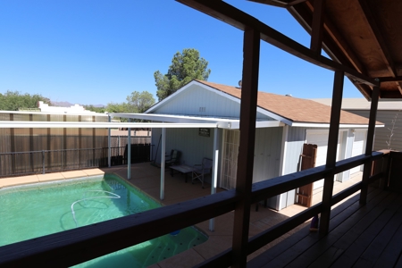 Unique one of a kind three bdrm home with an in ground pool - image 30