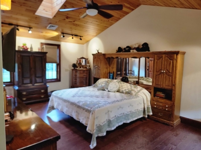 Escape to the Country - image 14
