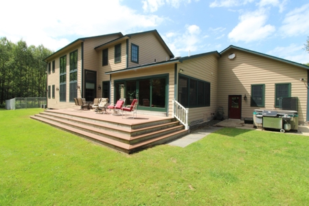 Escape to the Country - image 1