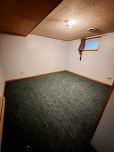Great family home close to schools and parks - image 15
