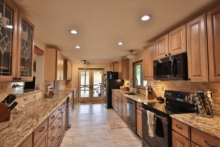 Home, Acreage, Irrigation, Workshop, Arena, Borders BLM - image 7