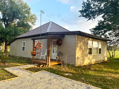 El Dorado Springs Missouri Country Home & 20 Acres For Sale - image 1