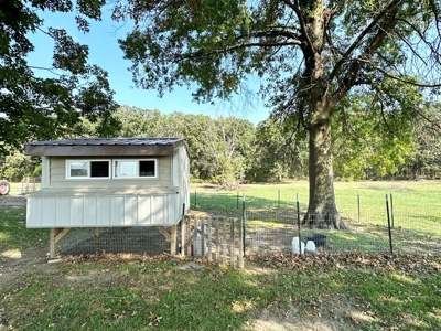 El Dorado Springs Missouri Country Home & 20 Acres For Sale - image 43