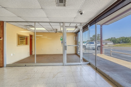 Washita County OK Commercial Property for Sale - image 6