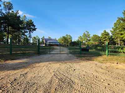 Winding Stair Mountain Homestead - Near National Forest - image 35