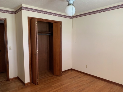 Charming 3 Bedroom Ranch Home In Quaint Small Town - image 17