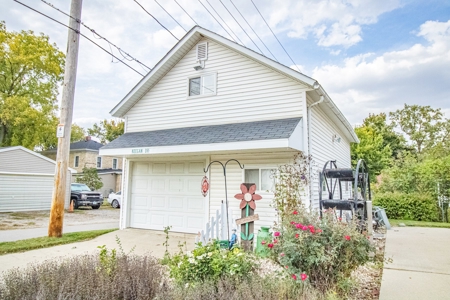 Anamosa Home For Sale - image 8