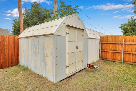 Home For Sale In Mangum, Oklahoma - image 28