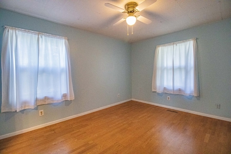 Springville Iowa Home for Sale - image 9