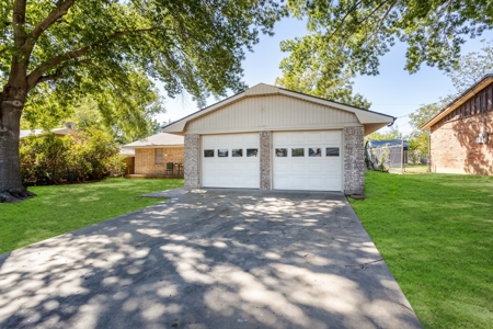 Home For Sale In Mineral Wells, Texas - image 30