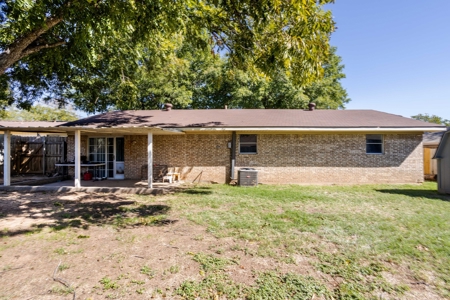 Home For Sale In Mineral Wells, Texas - image 25