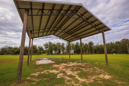 Aviation Home & 2 Hangars For Sale in Jasper, FL - image 3