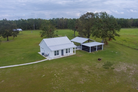 Aviation Home & 2 Hangars For Sale in Jasper, FL - image 21